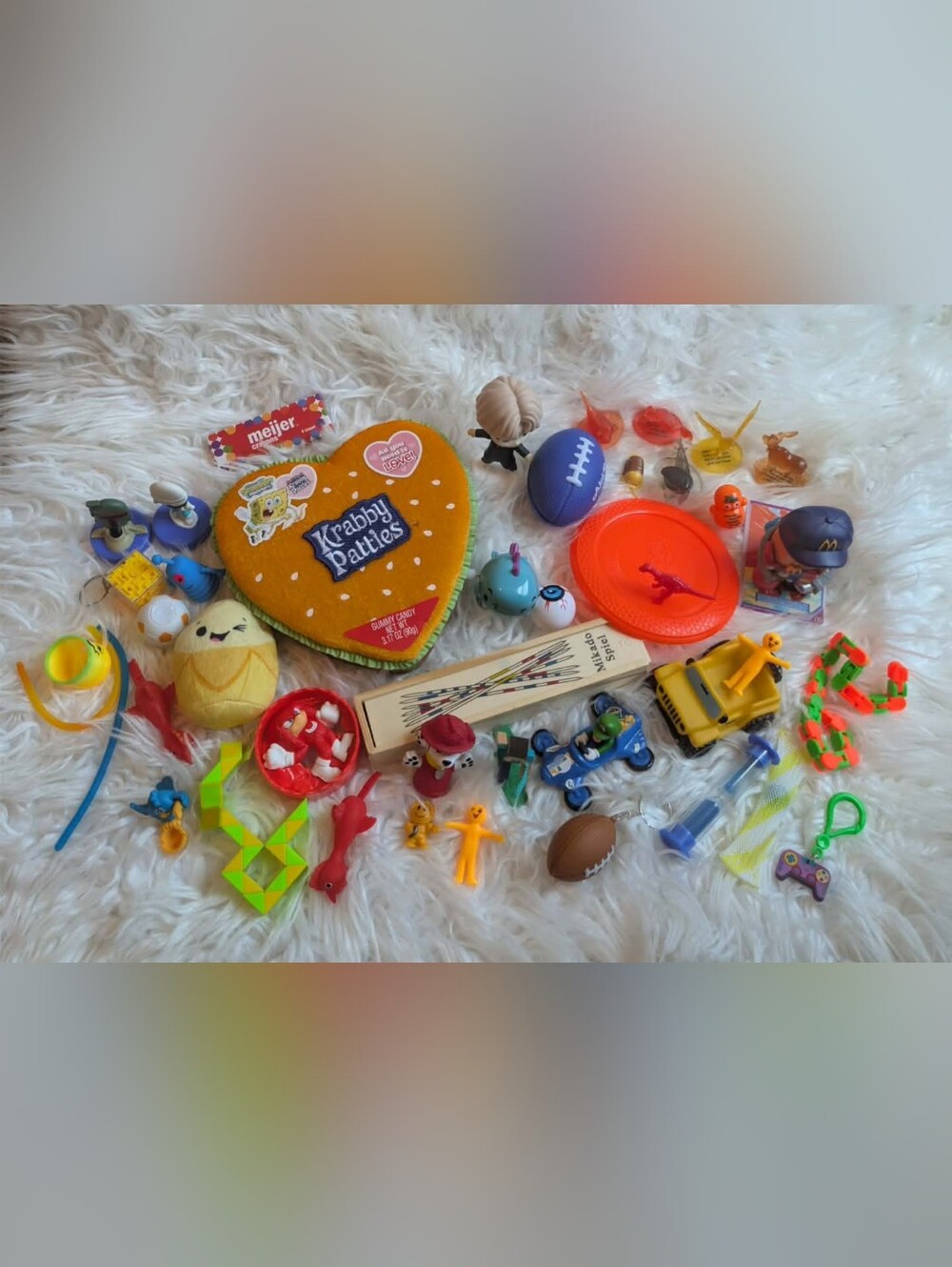 44pc Kids Toy Bundle Lot Gifts Rewards Krabby Patties Heart Plush Toy - Yellow